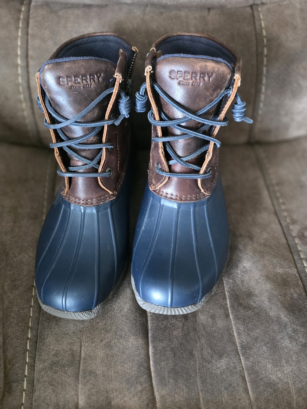 Sperry Men’s Brown Leather & Navy Duck Boots